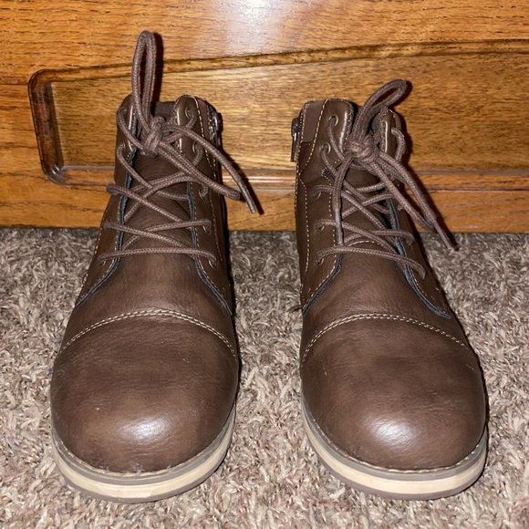 Pleather low cut boots - Picture 2 of 5